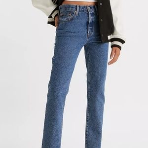 Levi’s 501 Medium Wash Straight Leg Jeans Size 29